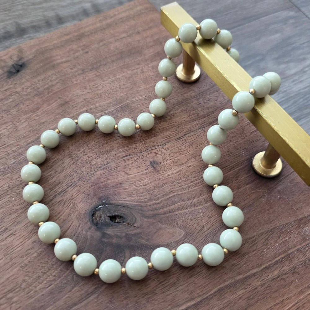 Vintage Sage Green Beaded Choker Necklace Gold Tone Pastel Retro 90s Y2K 17.5in